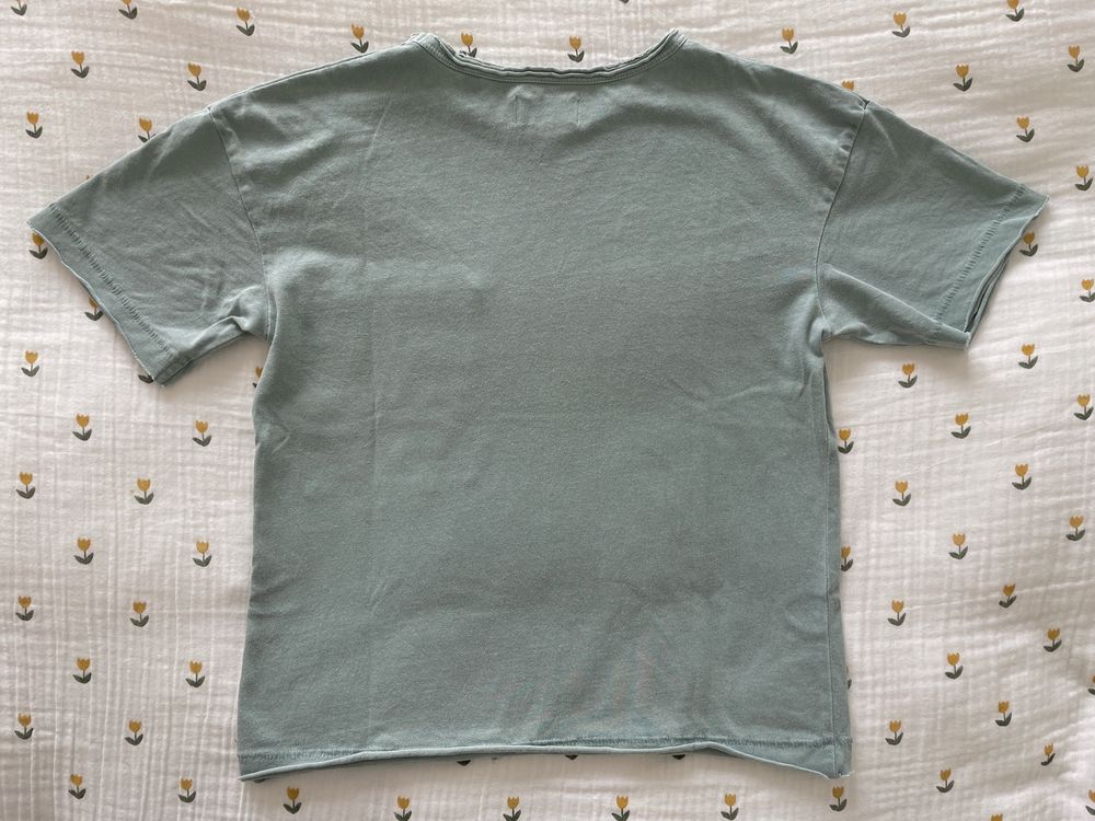 T-shirt verde acinzentado (7 - 8 anos)