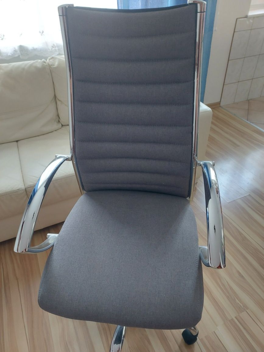 Krzesło biurowe sprzedam