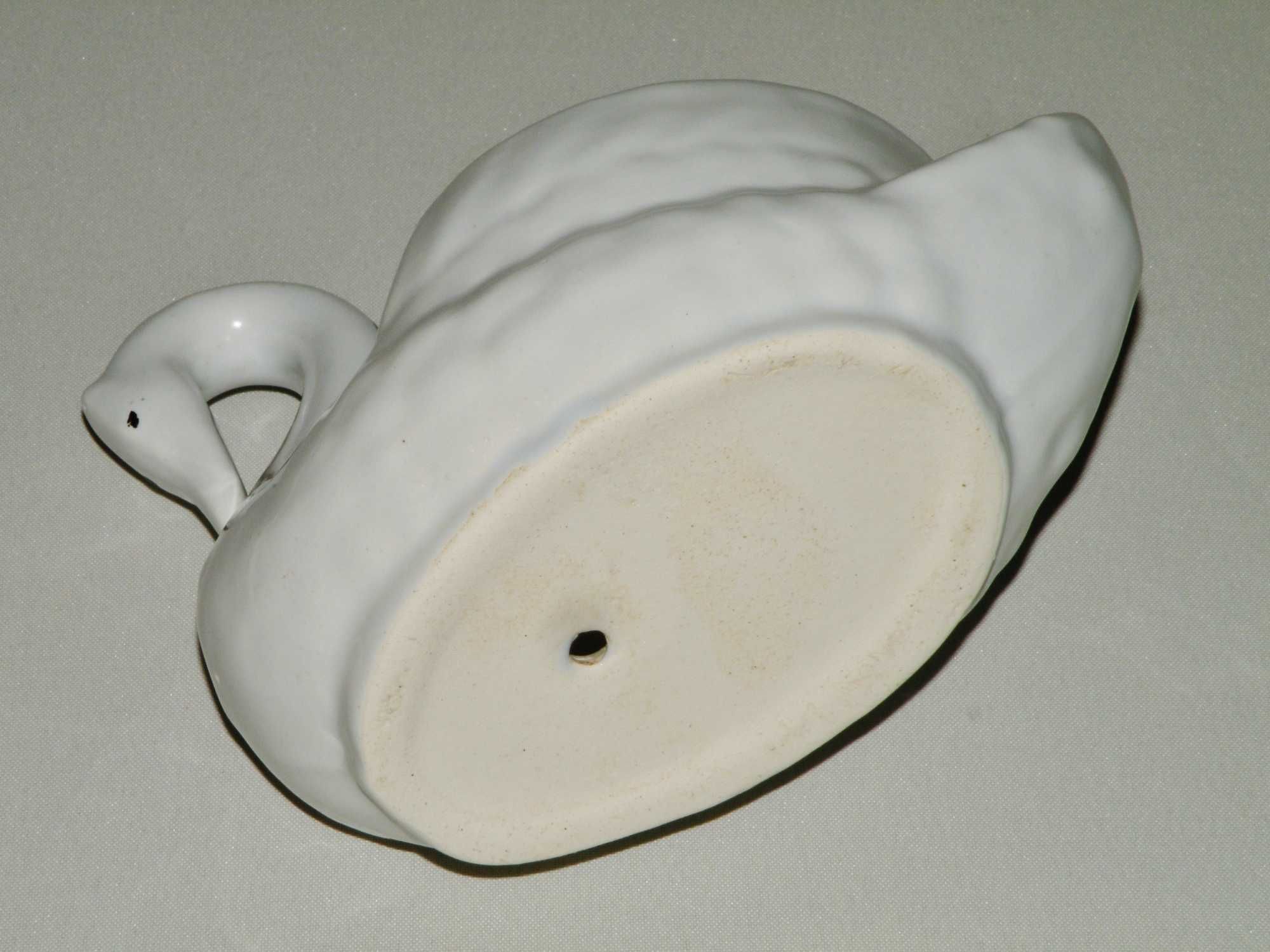 Doniczka ceramiczna szkliwiona w kształcie łabędzia