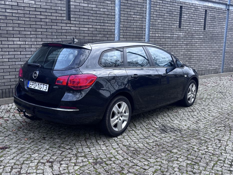 Opel Astra J Sports Taurer 2.0 CDTI 165KM Automatik Navi
