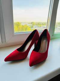 Червоні туфлі замша 38 розмір
