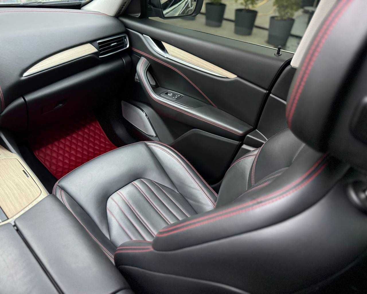Продаж Maserati Levante