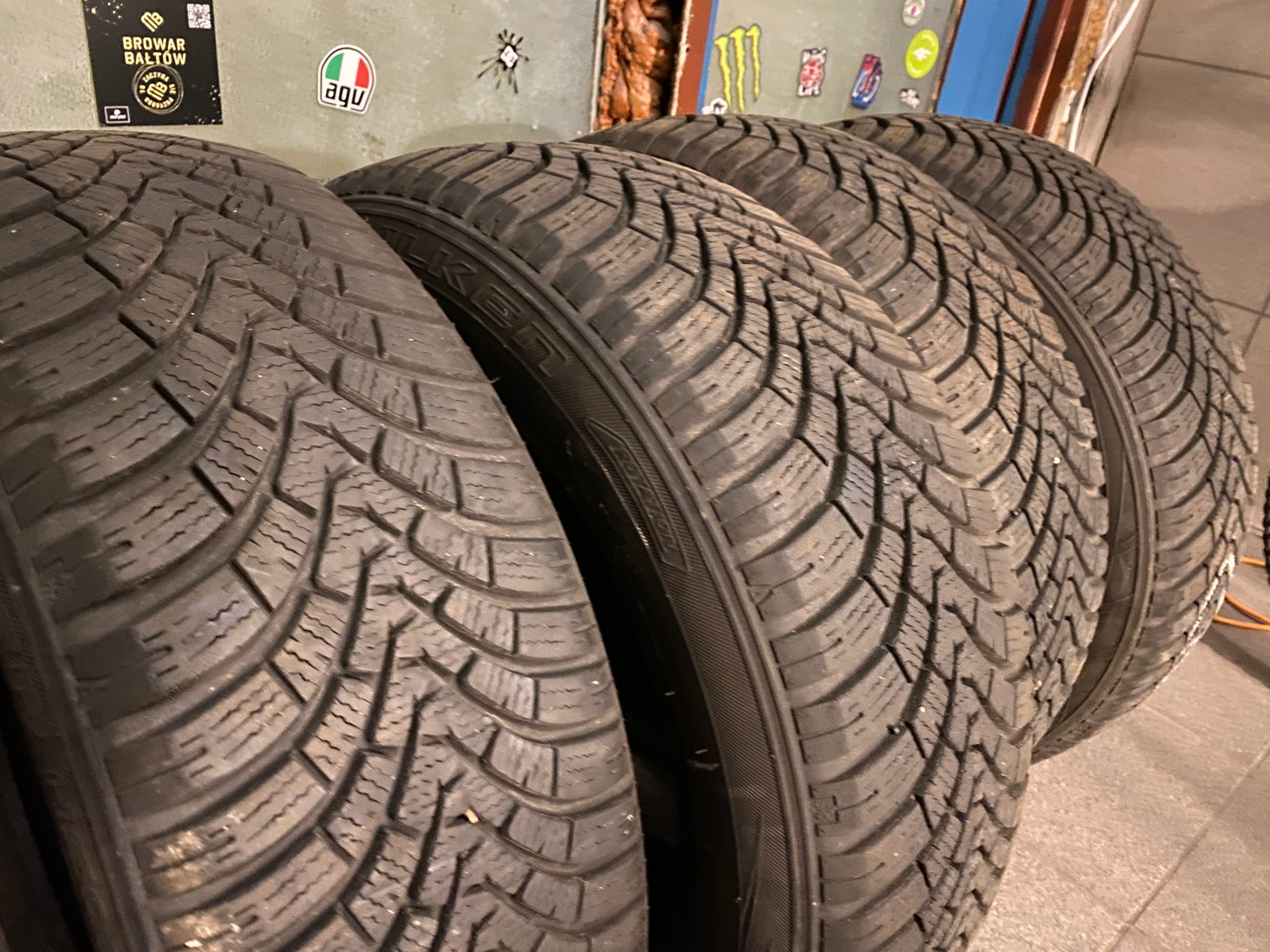 Falken Eurowinter ES01 komplet 175/60R15 81T 6/7mm bieżnika