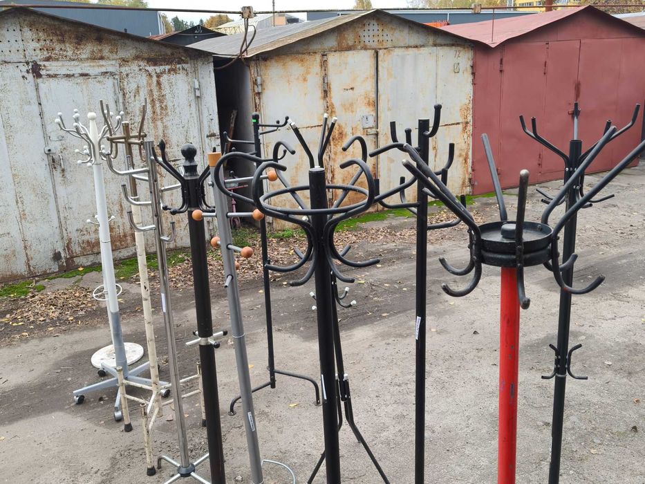 Металлические напольные вешалки для одежды