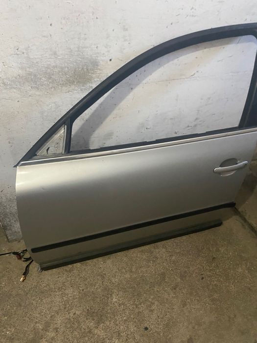 Drzwi lewe przednie passat b5 fl