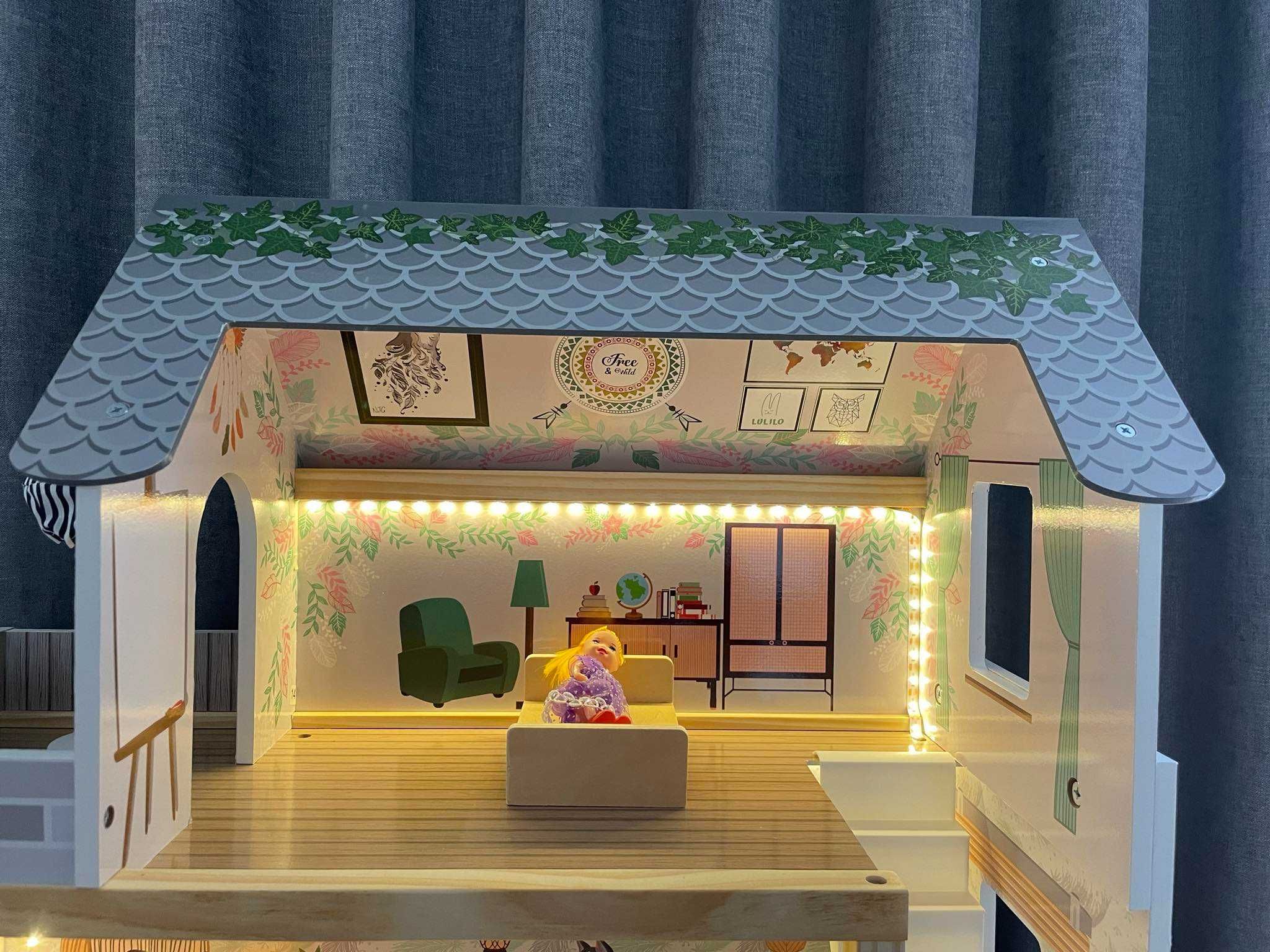Domek dla lalek drewniany + mebelki 78cm oświetlenie LED + 3 LALKI