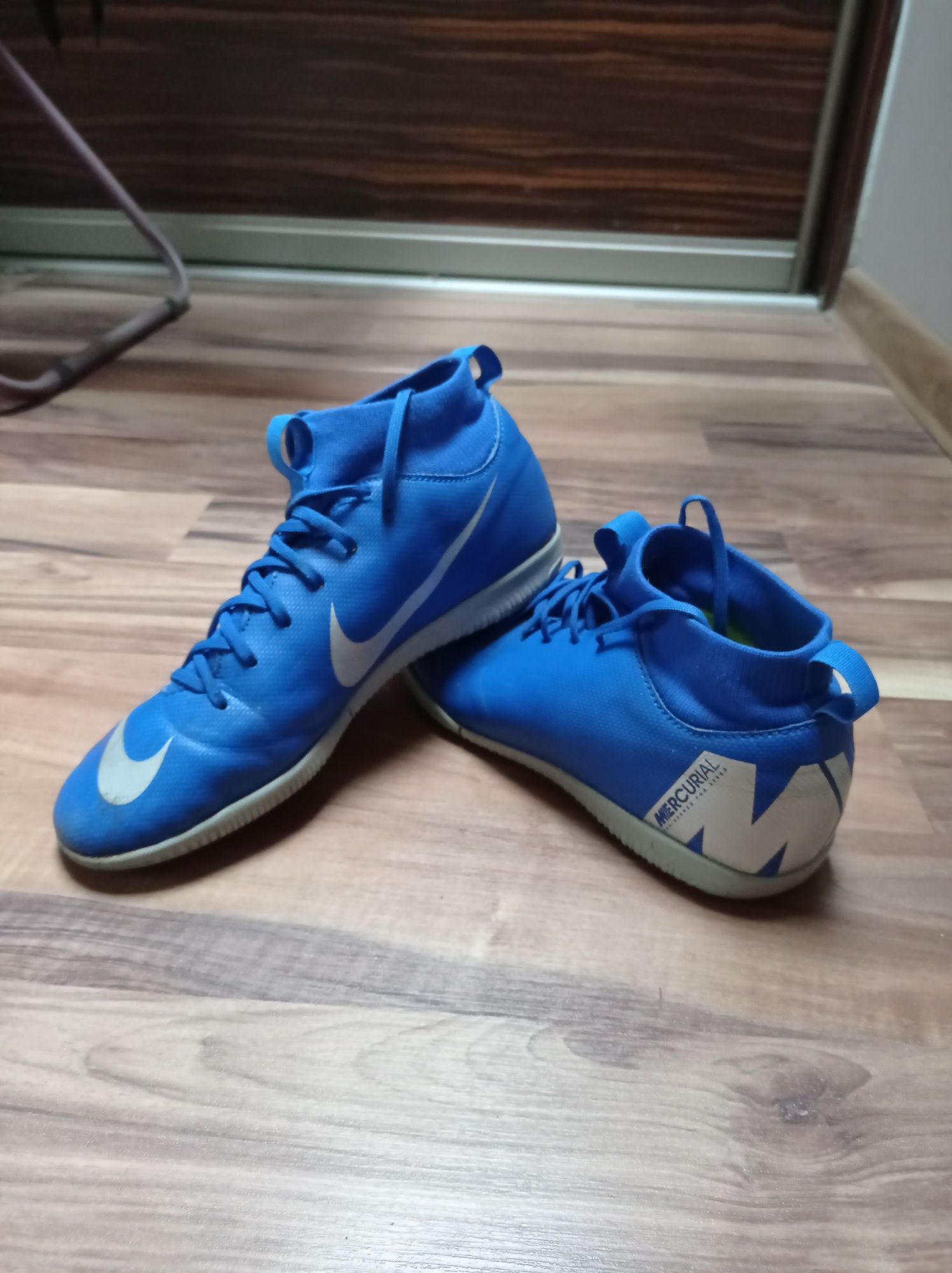 Halówki Nike Mercurial rozmiar 38.5