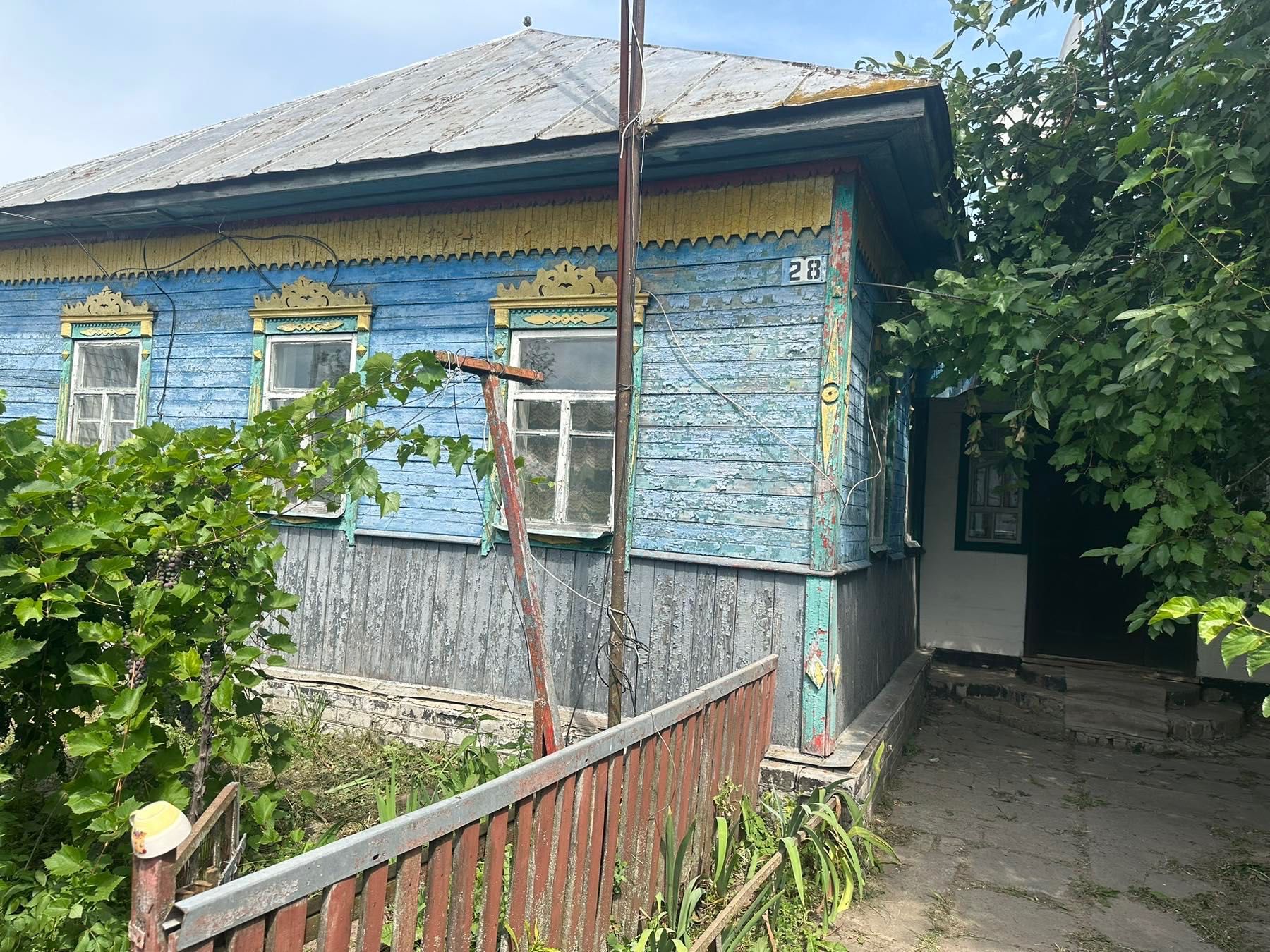 Продається будинок, в Чернігівській області, село Володькова Дівиця.
