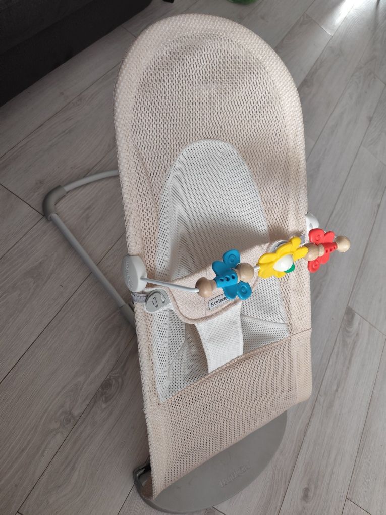 Leżaczek BabyBjorn