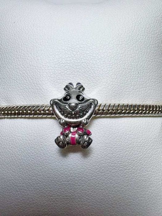 Charm/Zawieszka Kot Cheshire Disney - Idealny Prezent na Święta!