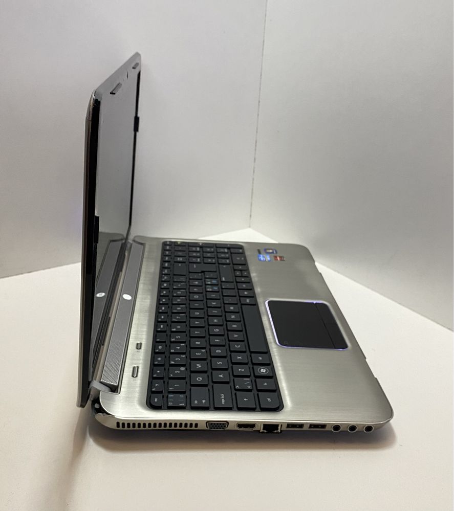 Ноутбук Hp Pavilion DV6 15.6" 8/640GB HDD i5-2450 AMD radeon HD 7400M