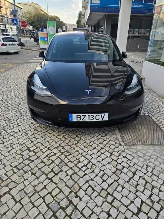 Tesla Model 3 Long-Range Dual Motor AWD