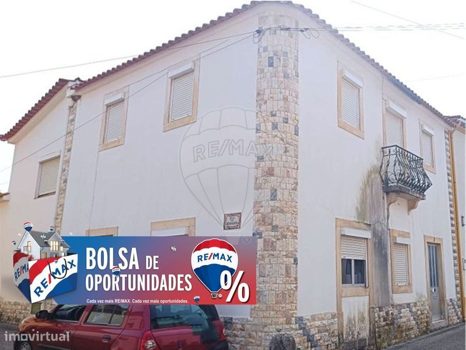 Moradia T4 para venda