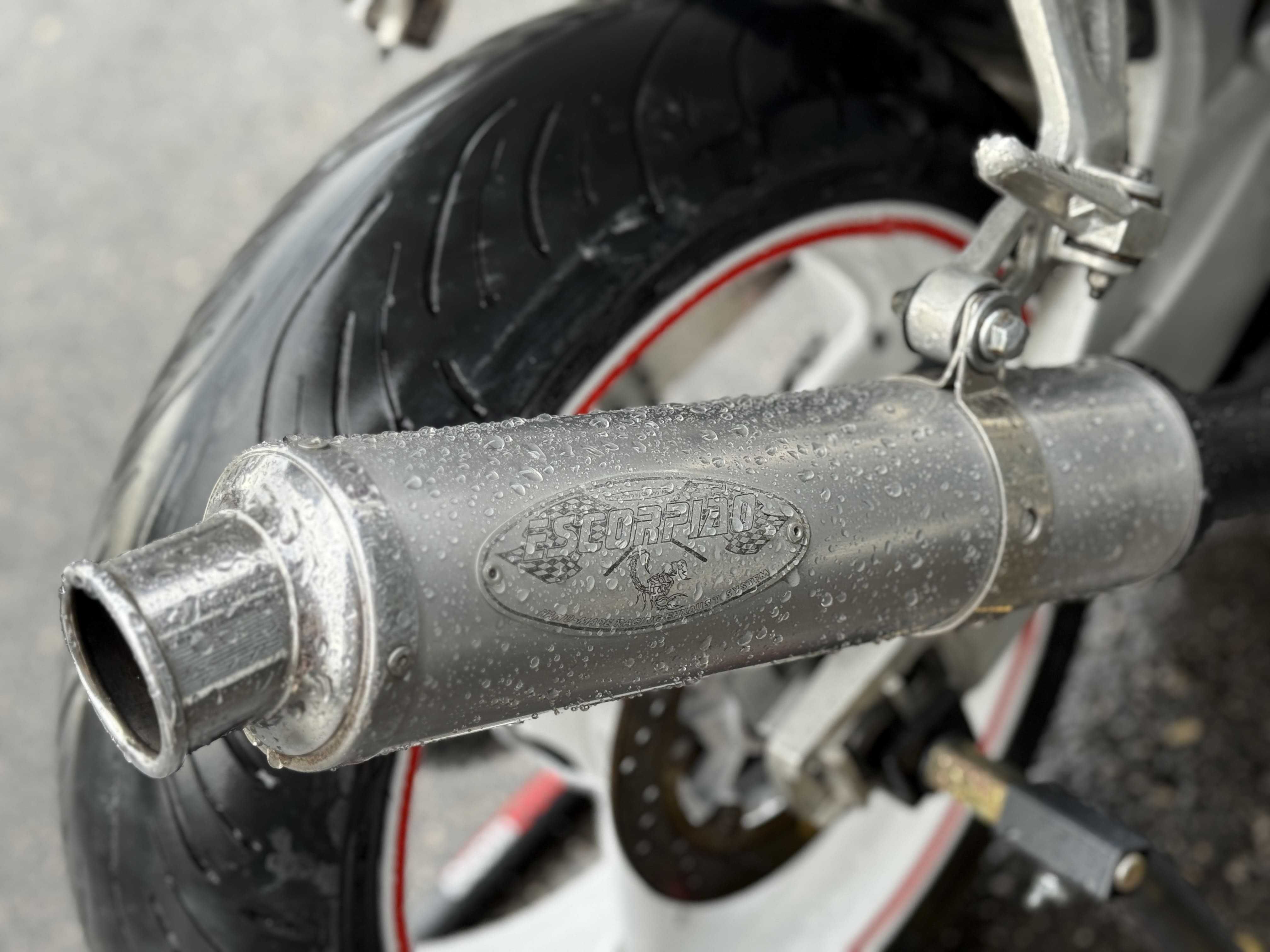 YAMAHA YZF R6 600