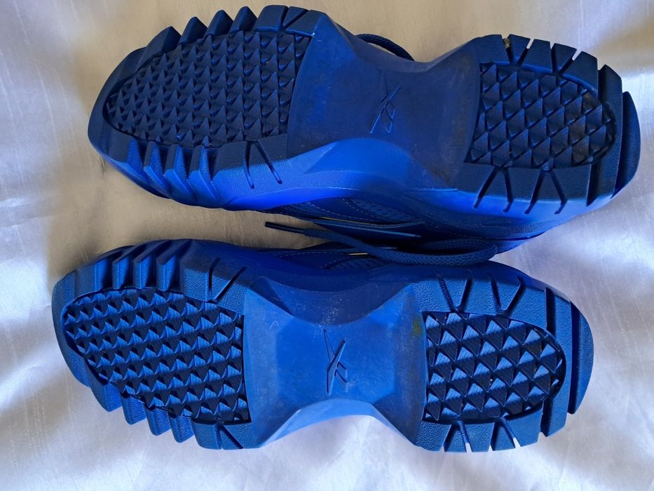 Шкіряні кросівки   reebok  Cardi B р.38.5 устілка25 см