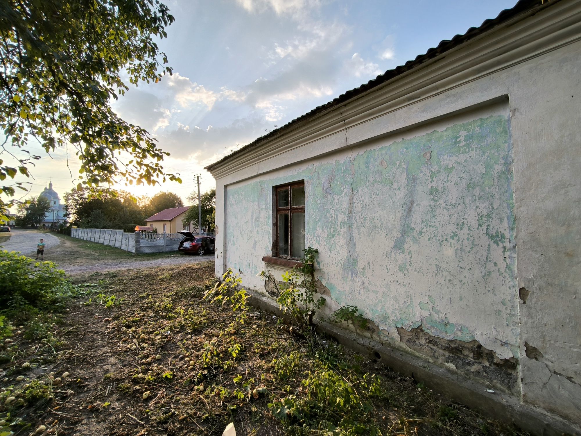 Нежитлове приміщення 85 кв. м