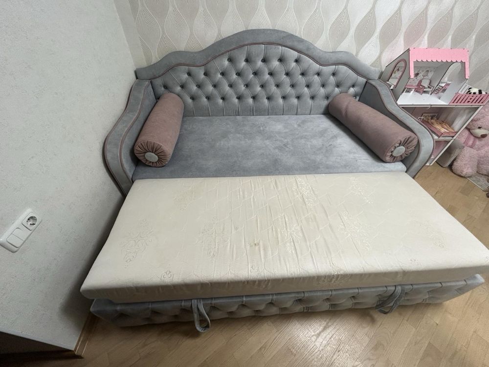 Продам диван-ліжко