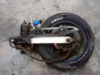 kawasaki gpz600 gpz 600 wahacz zawieszenie tył tylne koło amortyzator