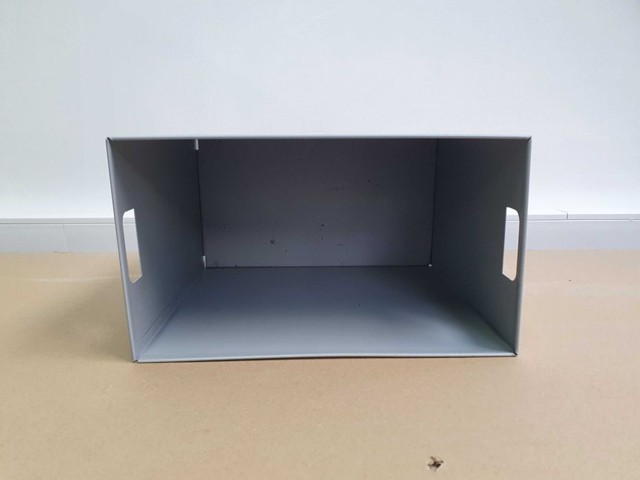 Caixote de lixo em metal (30x30x18 cm)