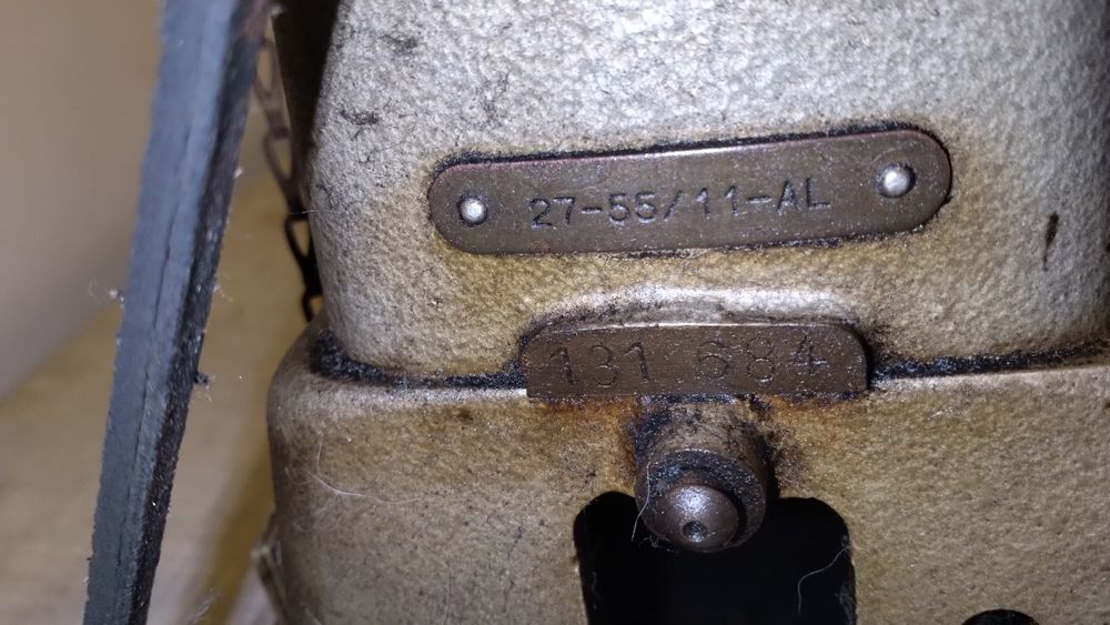 Máquina de costura pfaff industrial antiga