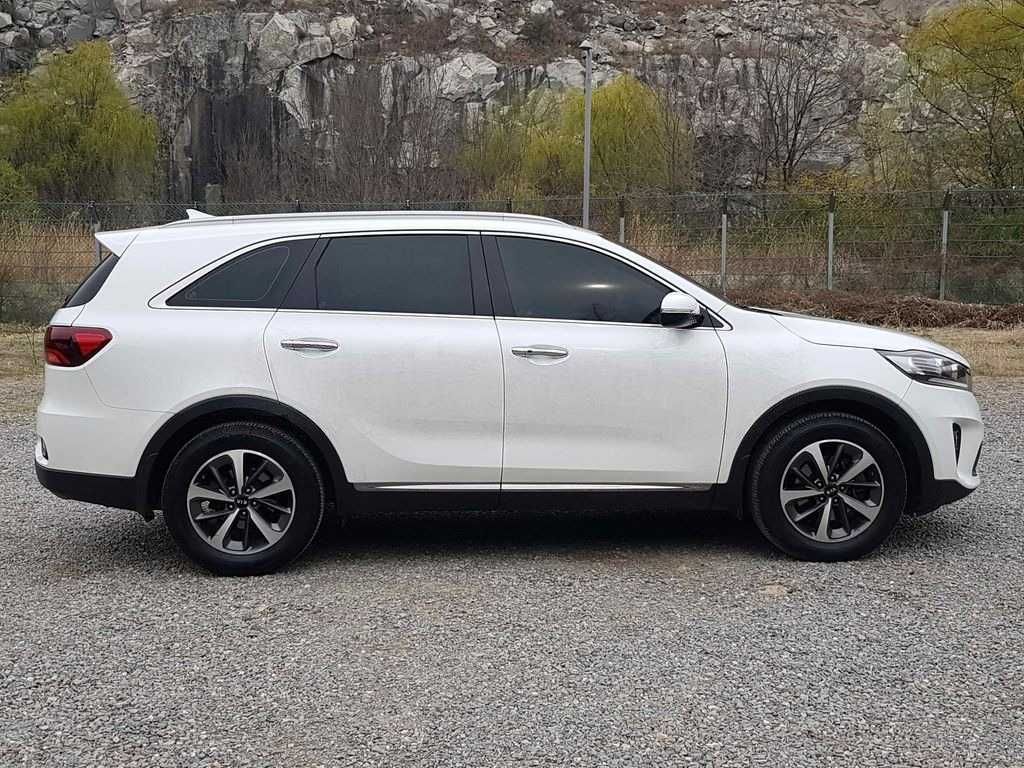 Kia  Sorento 2WD