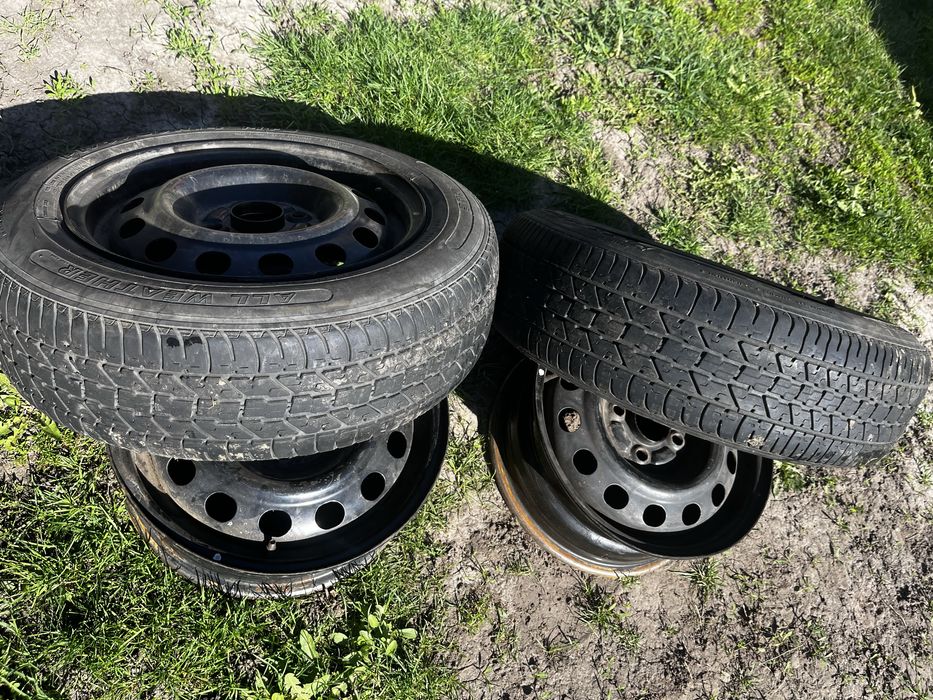 Продам диски з шинами  R14