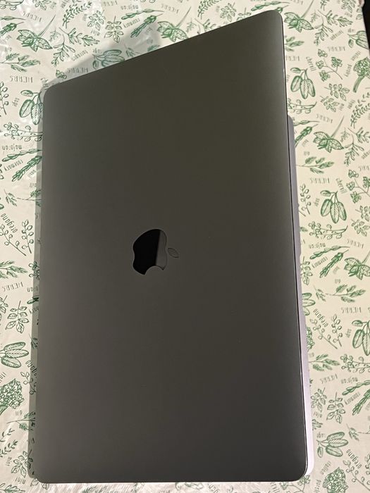 Macbook Air 2019 A1932 (АКБ потребує заміни)