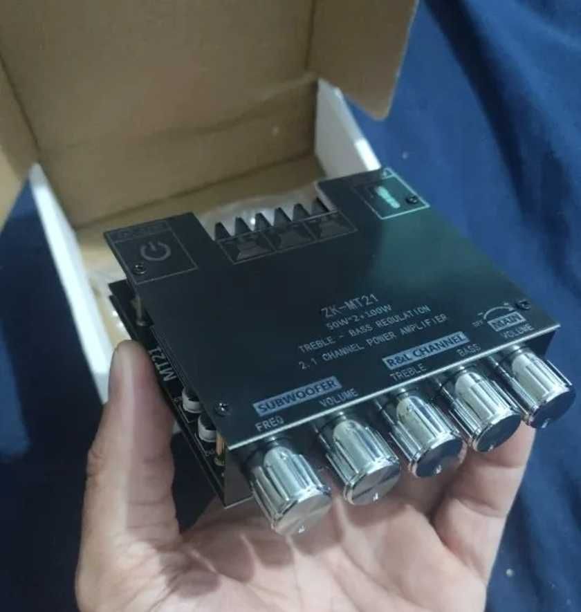 Качественный усилитель звука ZK-MT21 50W X 2 + 100W с AUX и блютуз
