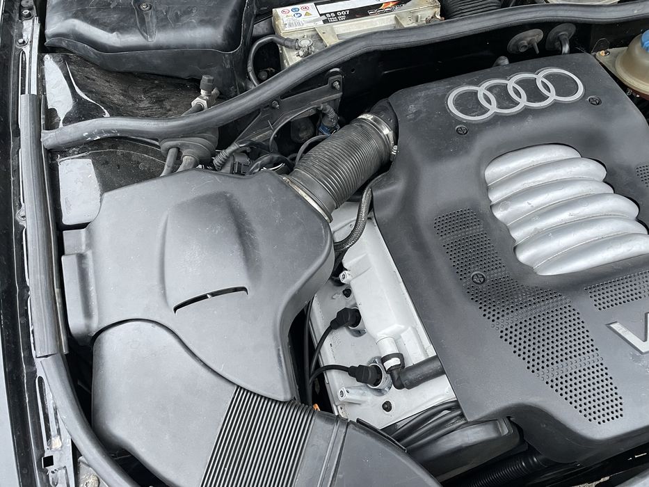 Audi A4 Автомат 2.4 v6
