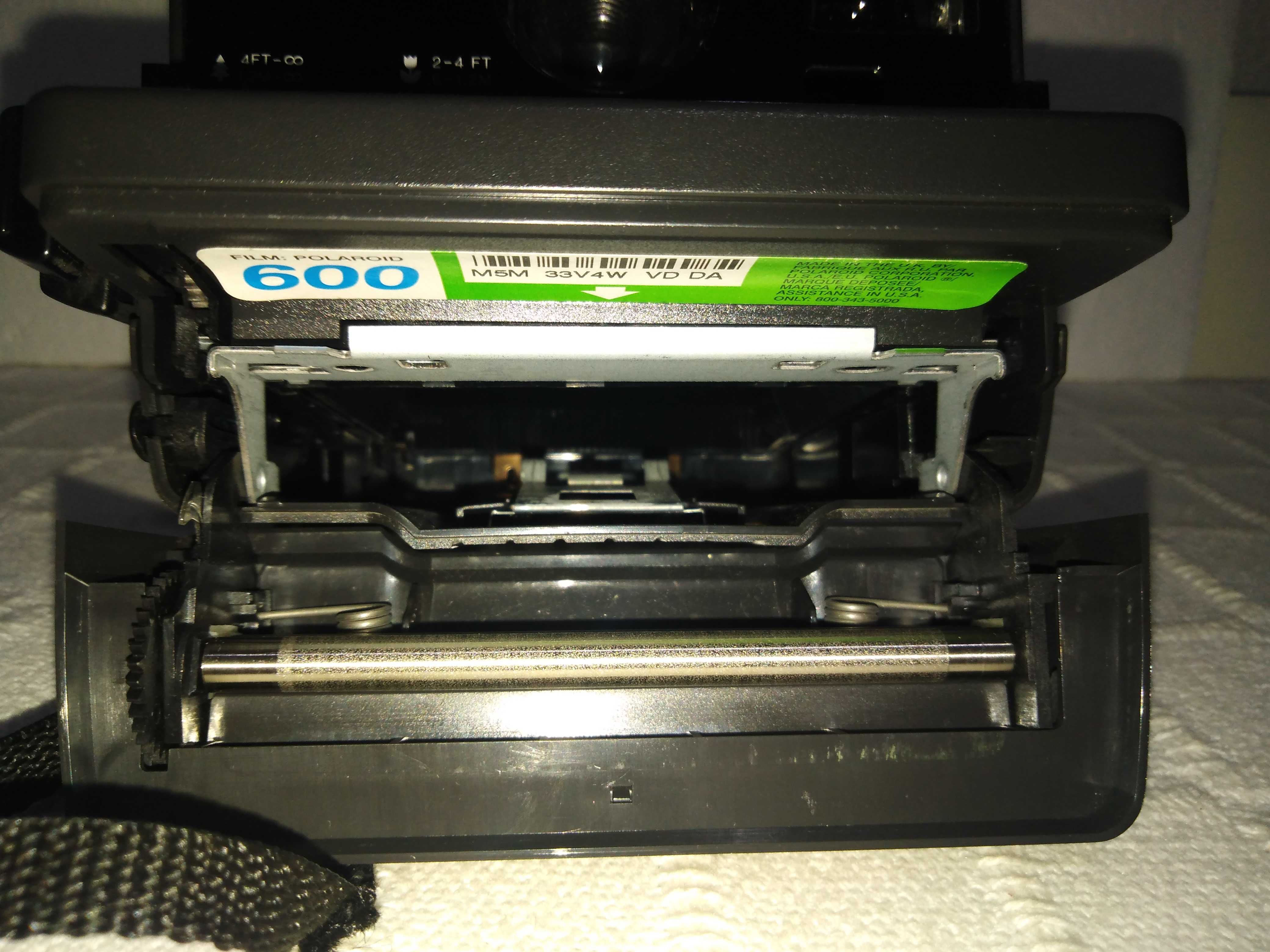 Máquina Fotográfica Polaroid 636 Close Up