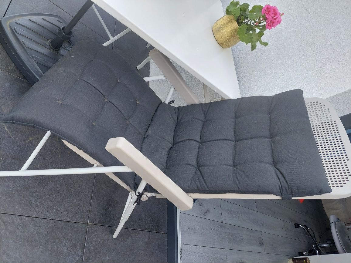 Stòł i dwa regulowane fotele+poduchy  Ikea