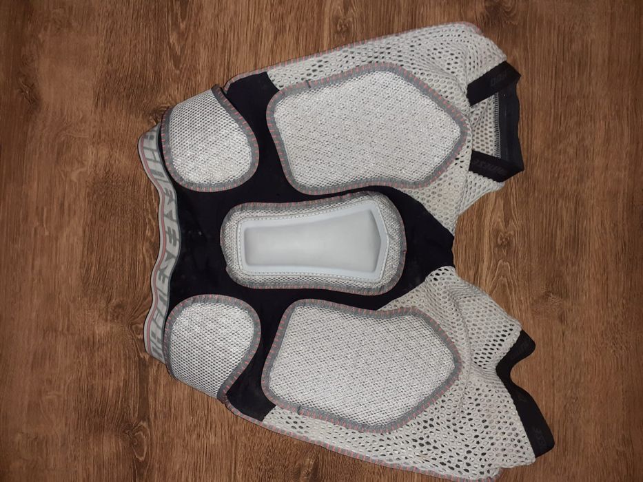 Ochraniacz na nogi DAINESE