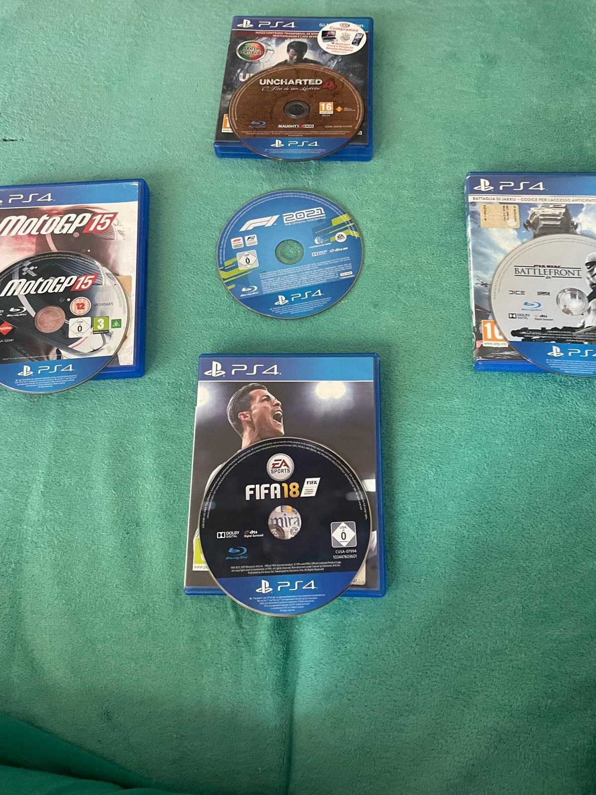 Ps4 slim funcionando perfeitamente + 2 comando + 5 jogos