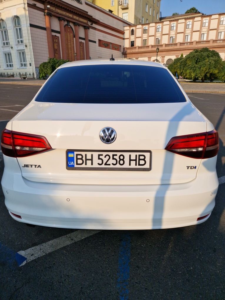 Volkswagen Jetta 2016 г.