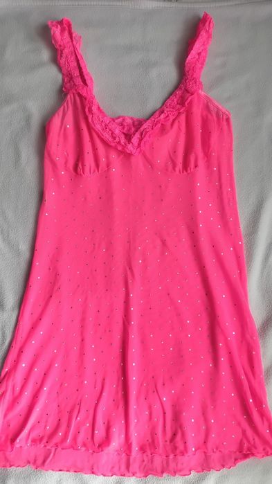 Пінюари, бюстгальтери