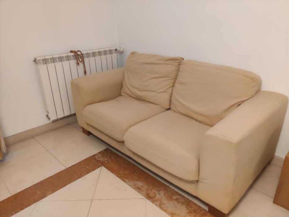 Sofá 2 lugares usado