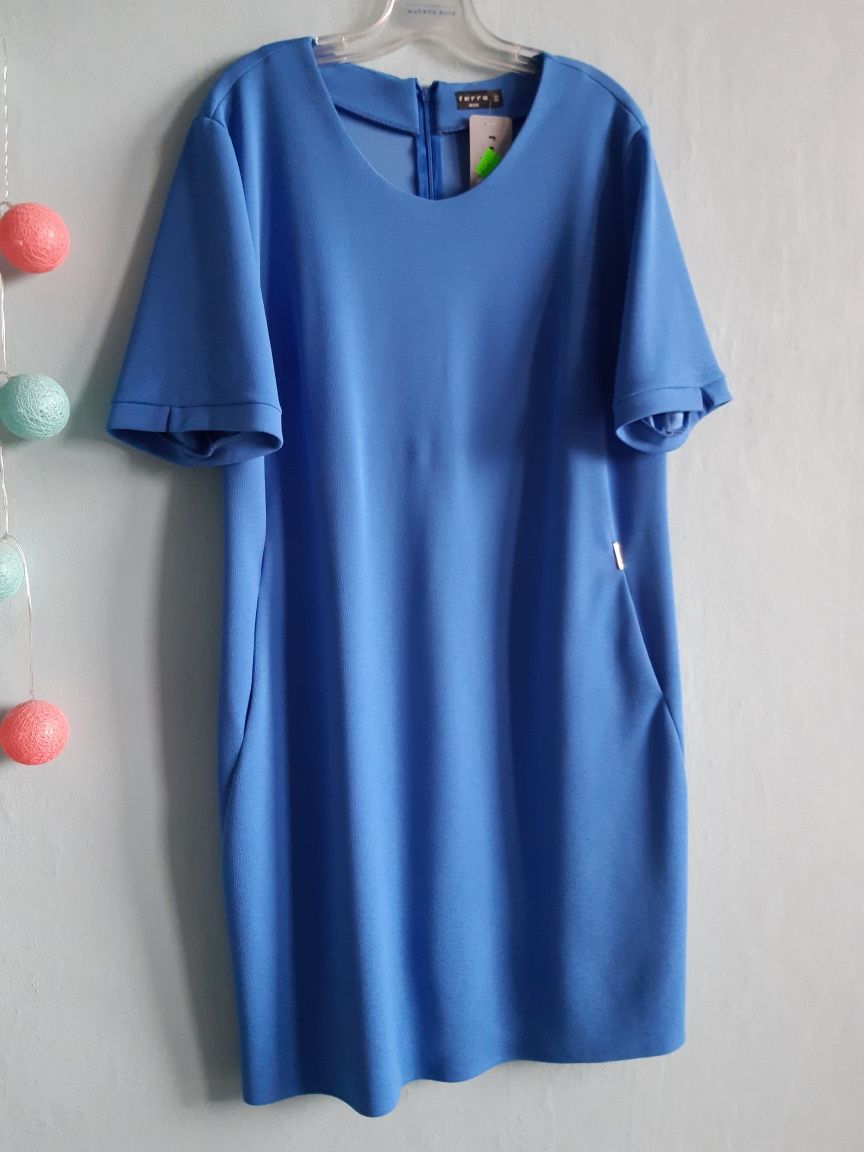 Niebieska sukienka z krótkie rękawy,  roz 46 ,nowe z matką