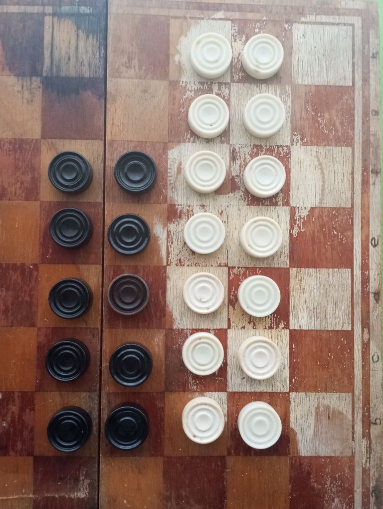 Доска шахматная с шахматами