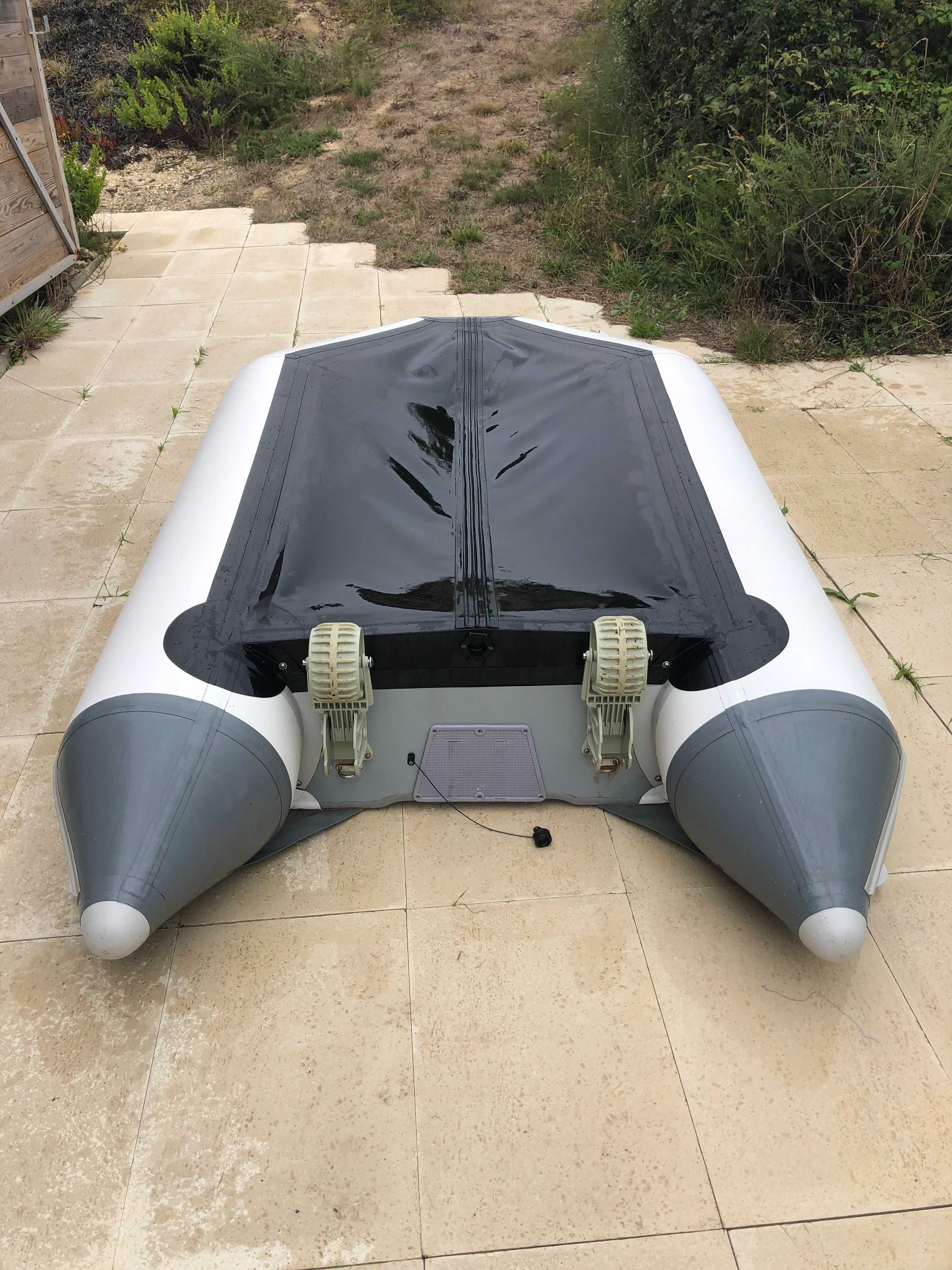 Barco Insuflável, 2,7 metros com motor Mercury 3,5Hp 4T