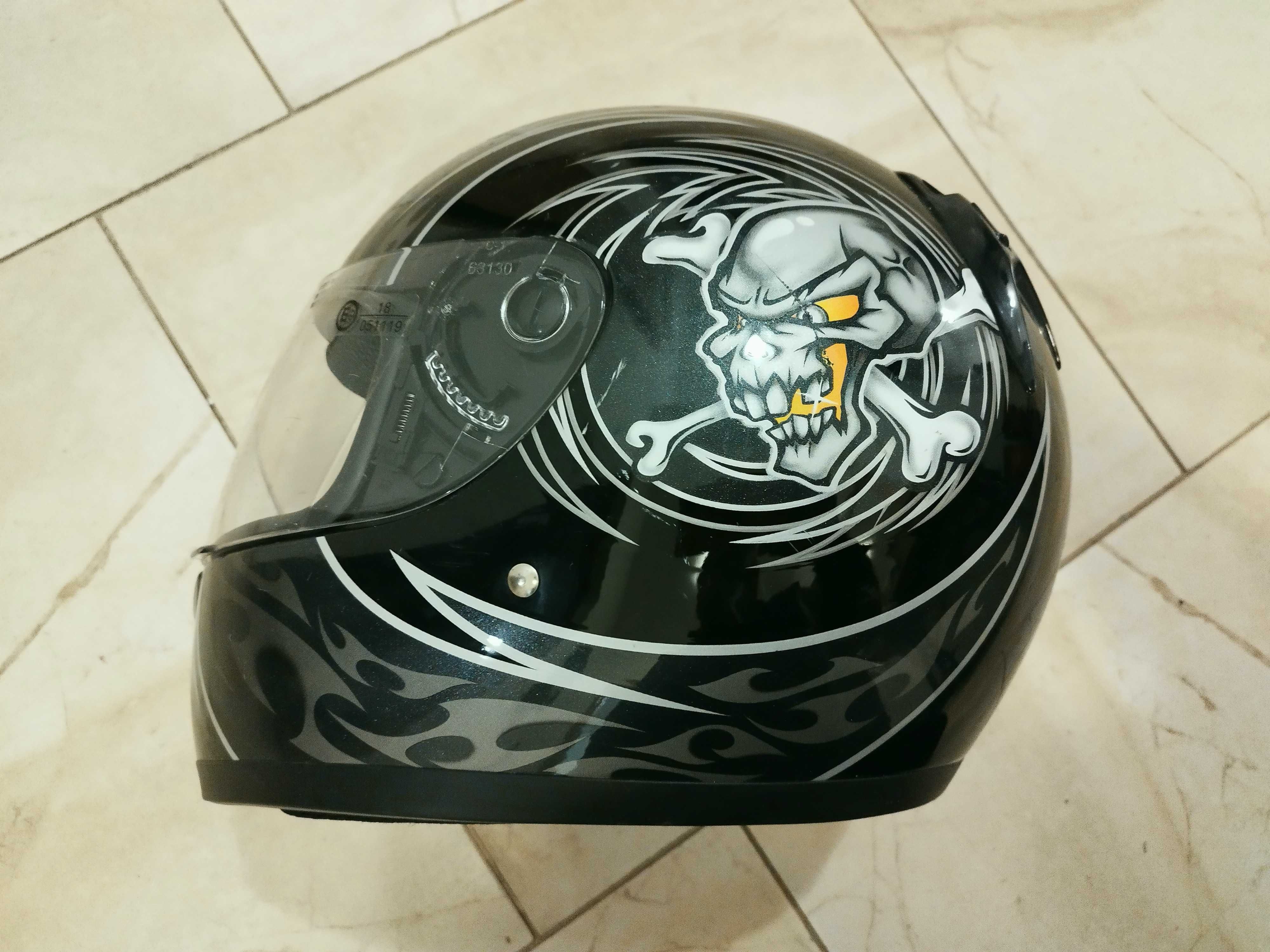 kask AKIRA XL 61-62cm