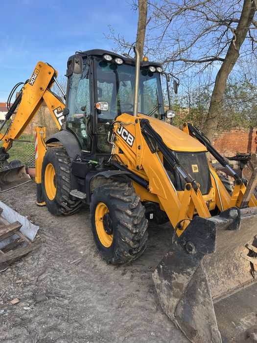 Jcb 3cx Contractor- polski salon
