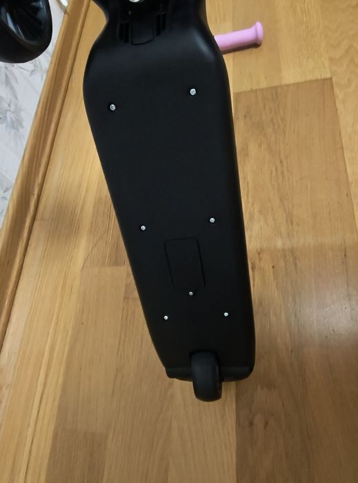 Nowa hulajnoga cariboo LED