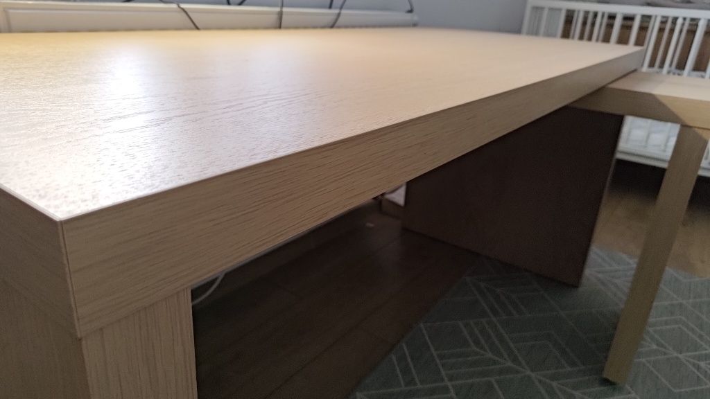 Biurko Malm IKEA z wysuwanym blatem, jasny dąb - stan idealny