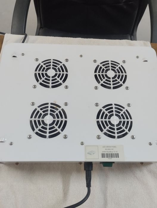 Diversos Equipamentos de Iluminação para Cultivo Indoor ,, GROW.