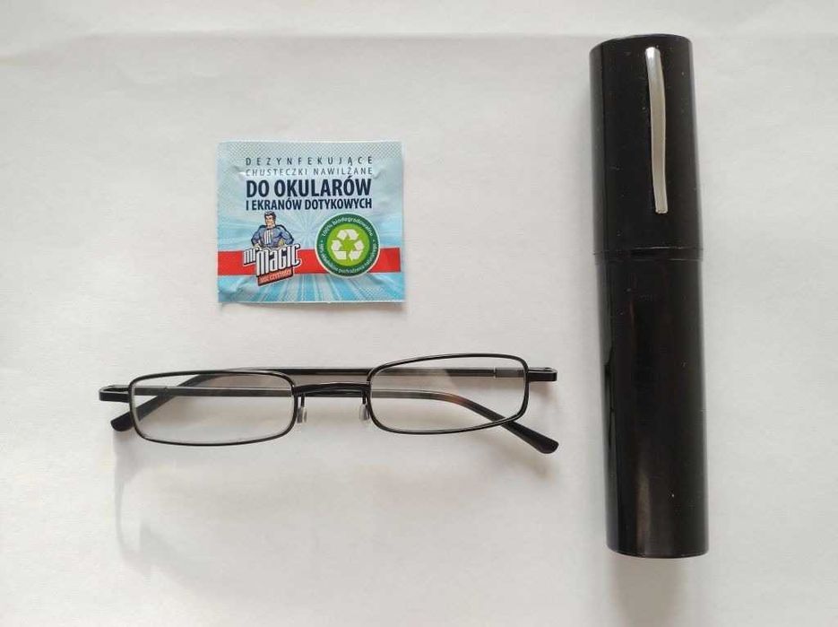Lekkie metalowe okulary +1.0 + etui i ściereczka do czyszczenia