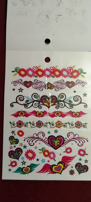 Zestaw zmywalnych tatuaży