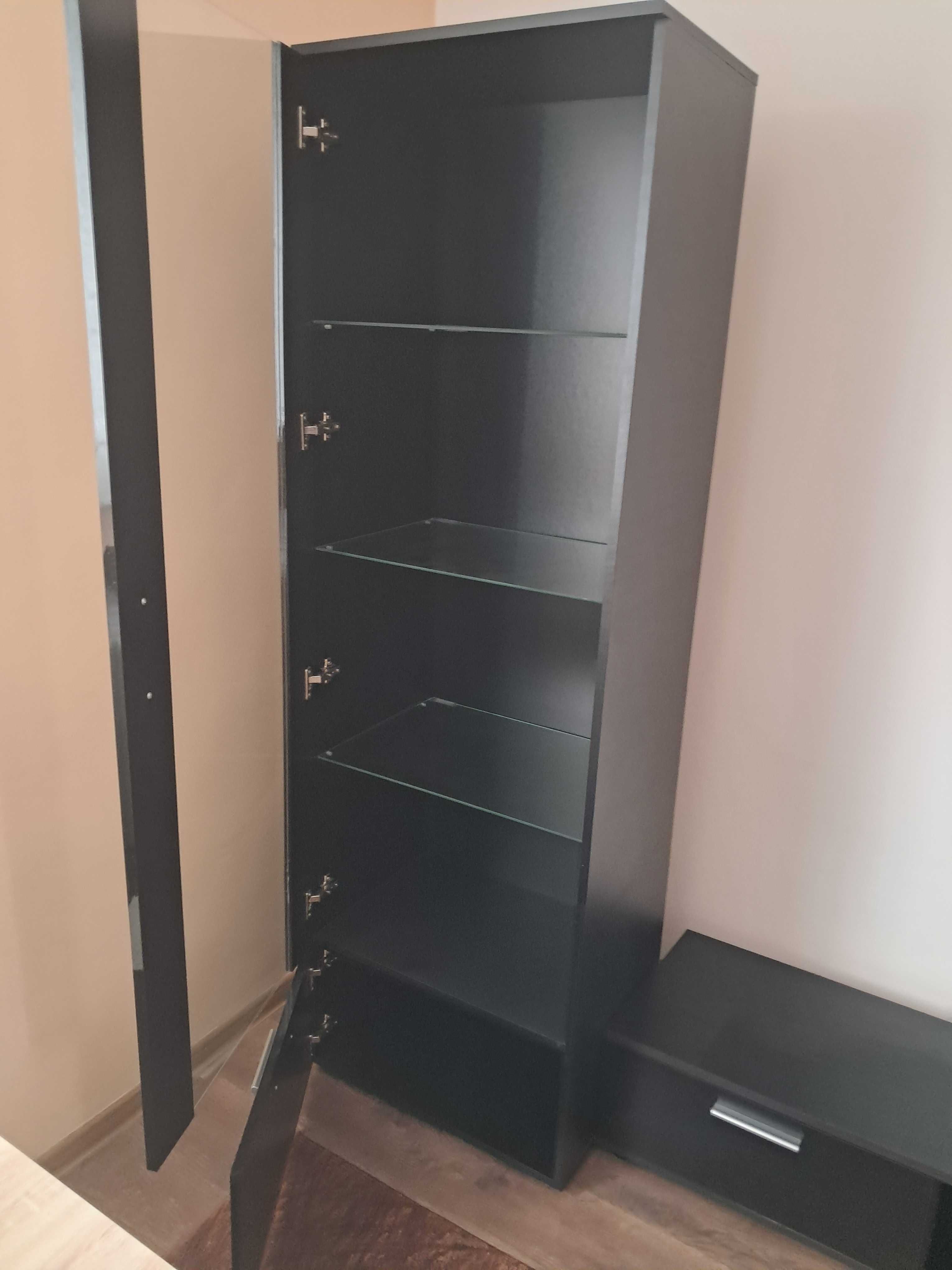 Szafka pod telewizor i gablota komplet