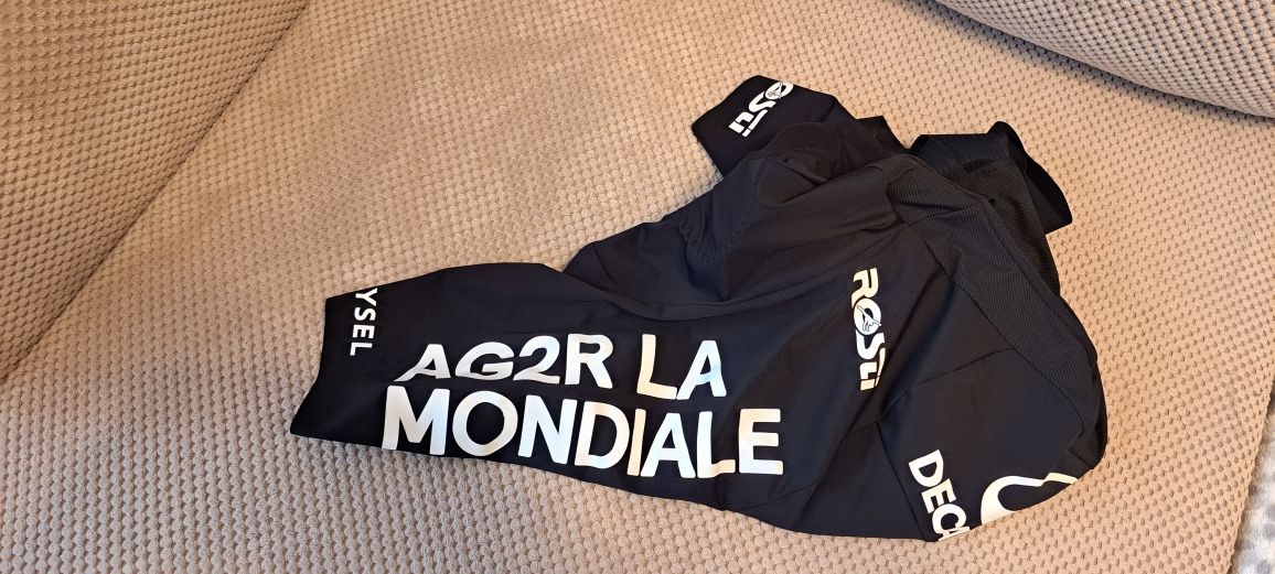 Nowe Orginalne Spodenki Rosti AG2R LA Mondiale w rozmiarze M