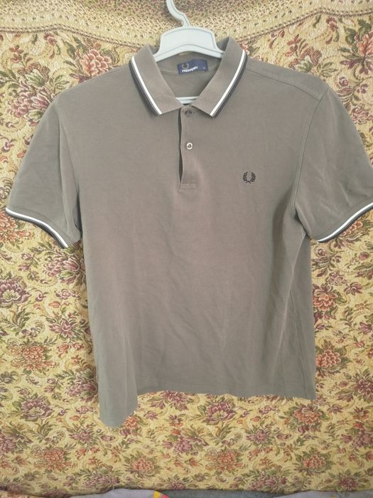 Футболка з воротніком зелена Fred Perry