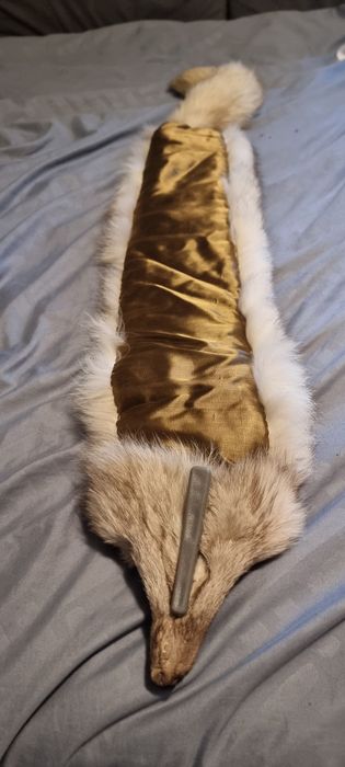 naturalny kołnierz z futra lisa polarnego